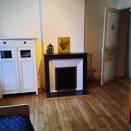 Joli Appartement Meuble Паре-ле-Моньяль Экстерьер фото