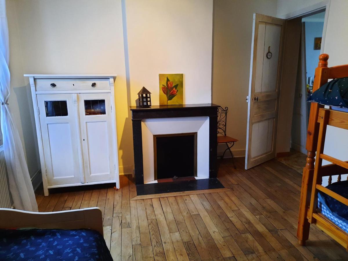 Joli Appartement Meuble Паре-ле-Моньяль Экстерьер фото
